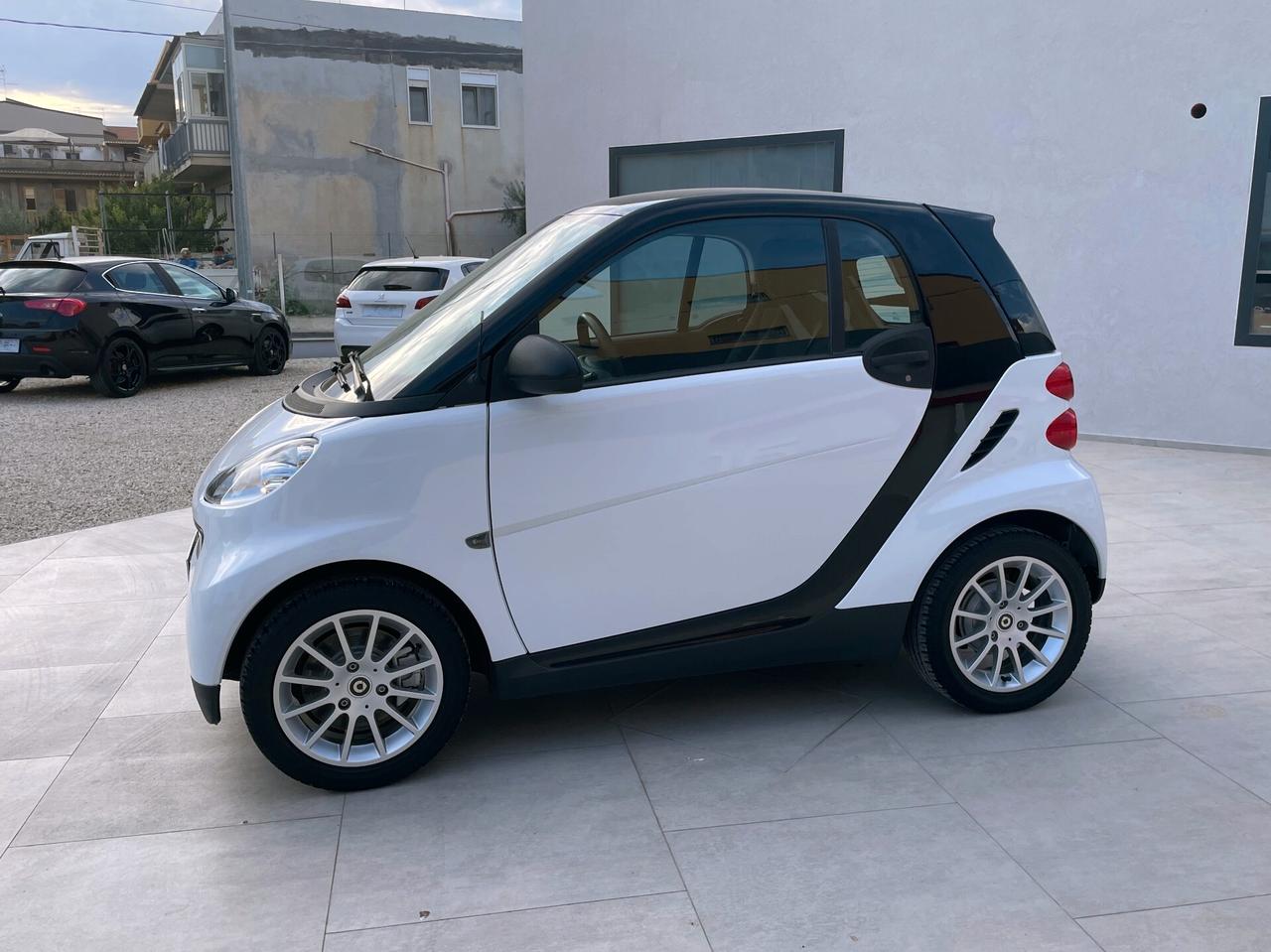 Smart ForTwo 800 33 kW coupé passion cdi