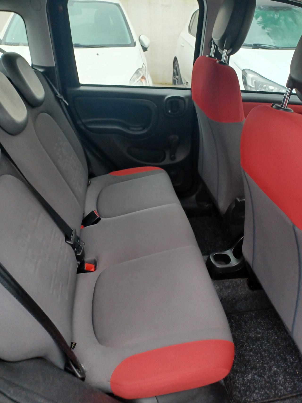 Fiat Panda 1.3 MJT Lounge 2016 EURO 6