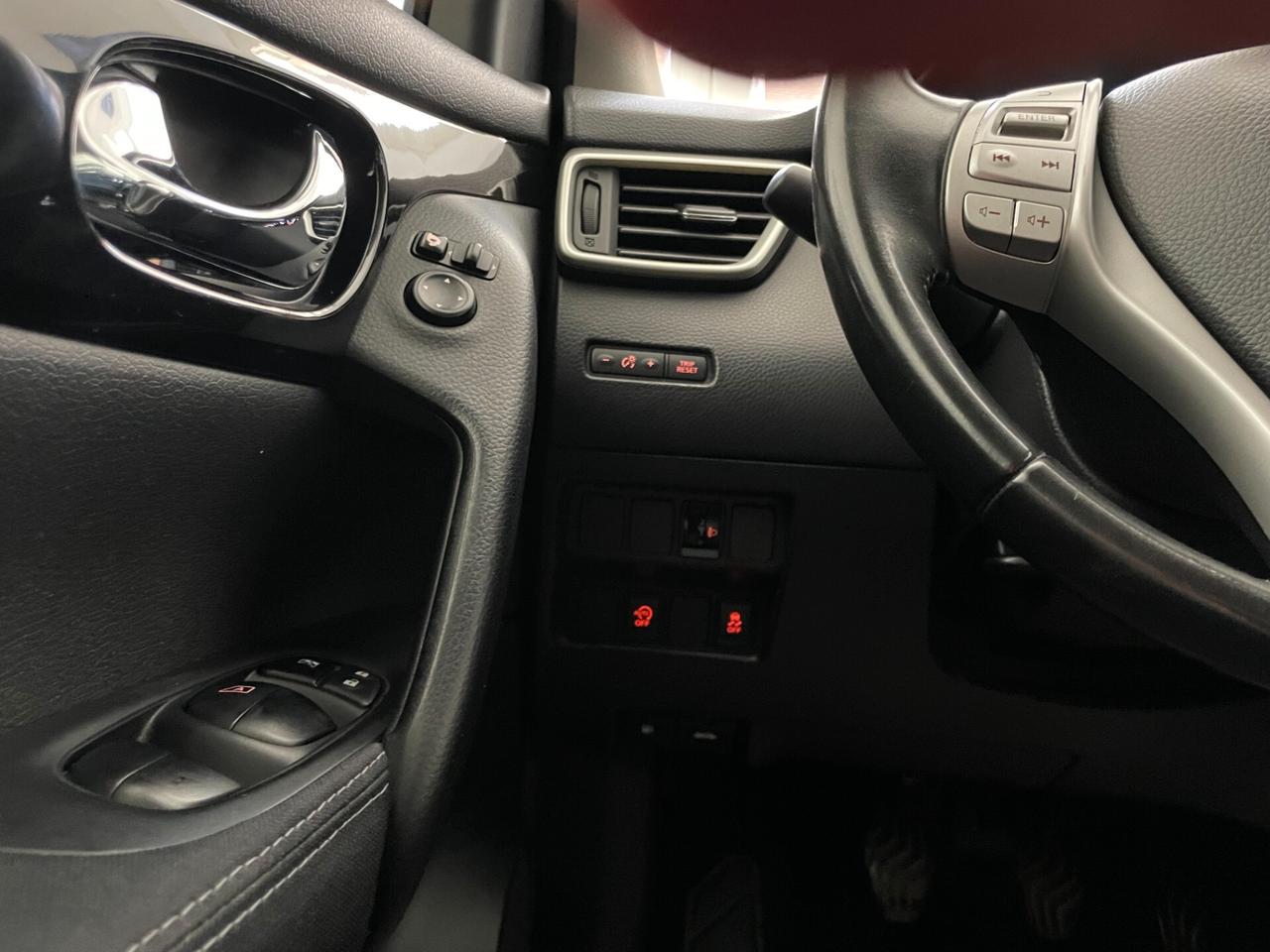 Nissan Qashqai / 1.5 cc 110cv / Diesel