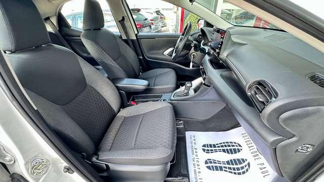 Toyota Yaris 1.5 Hybrid Business + Neopatentato