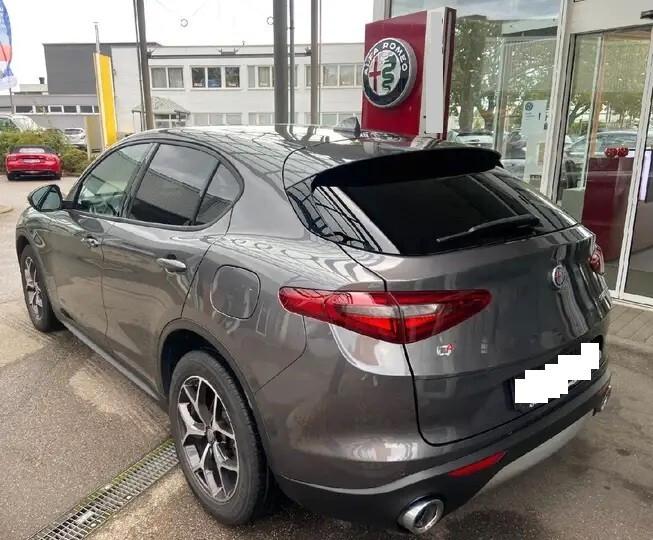 Alfa Romeo Stelvio 2.2 Turbodiesel 160 CV AT8 RWD Business