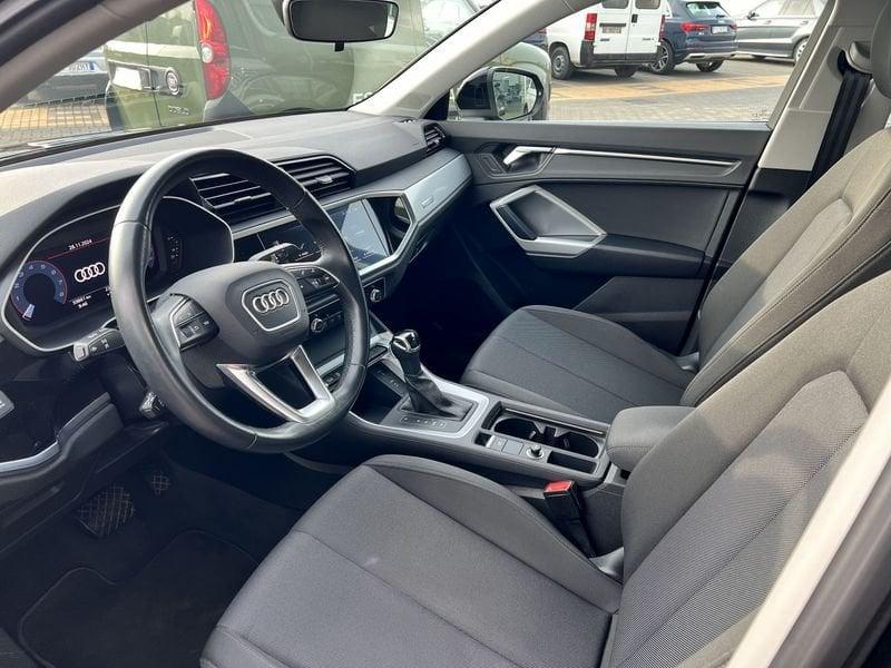 Audi Q3 35 TFSI S tronic Business Plus