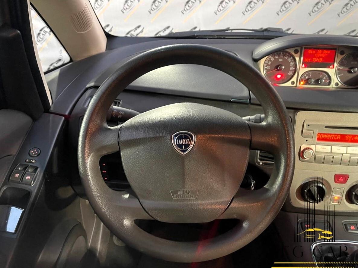 Lancia MUSA 1.3 Mjt 95 CV Gold 2012