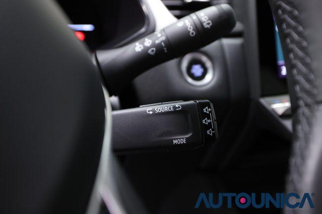 RENAULT Captur MILD HYBRID 160 CV EDC TECHNO AUTOMATICA