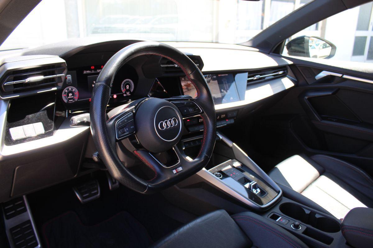AUDI - A3 - SPB 30 TDI S tronic S line edition