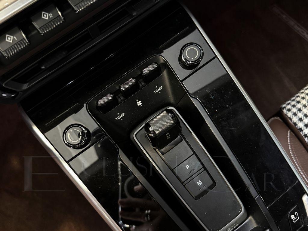 PORSCHE - 992 TARGA ARES DESIGN
