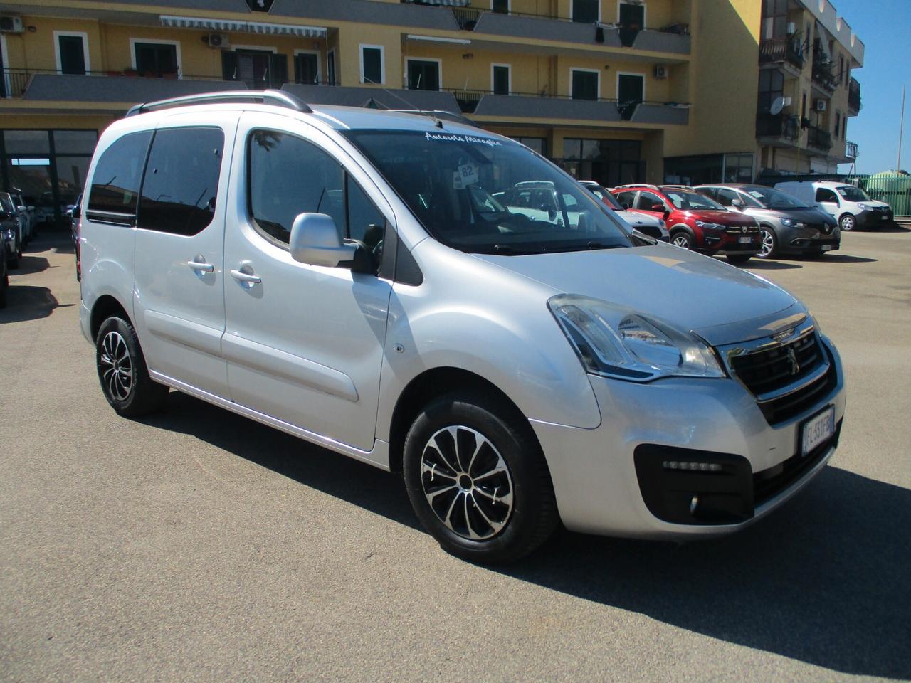 Peugeot Partner TEPEE 1.6 BLUEHDI 100 CV E6 N1 5 POSTI AUTOCARRO