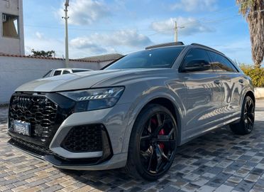 Audi RS Q8 4.0 TFSI 600CV tiptronic mhev quattro