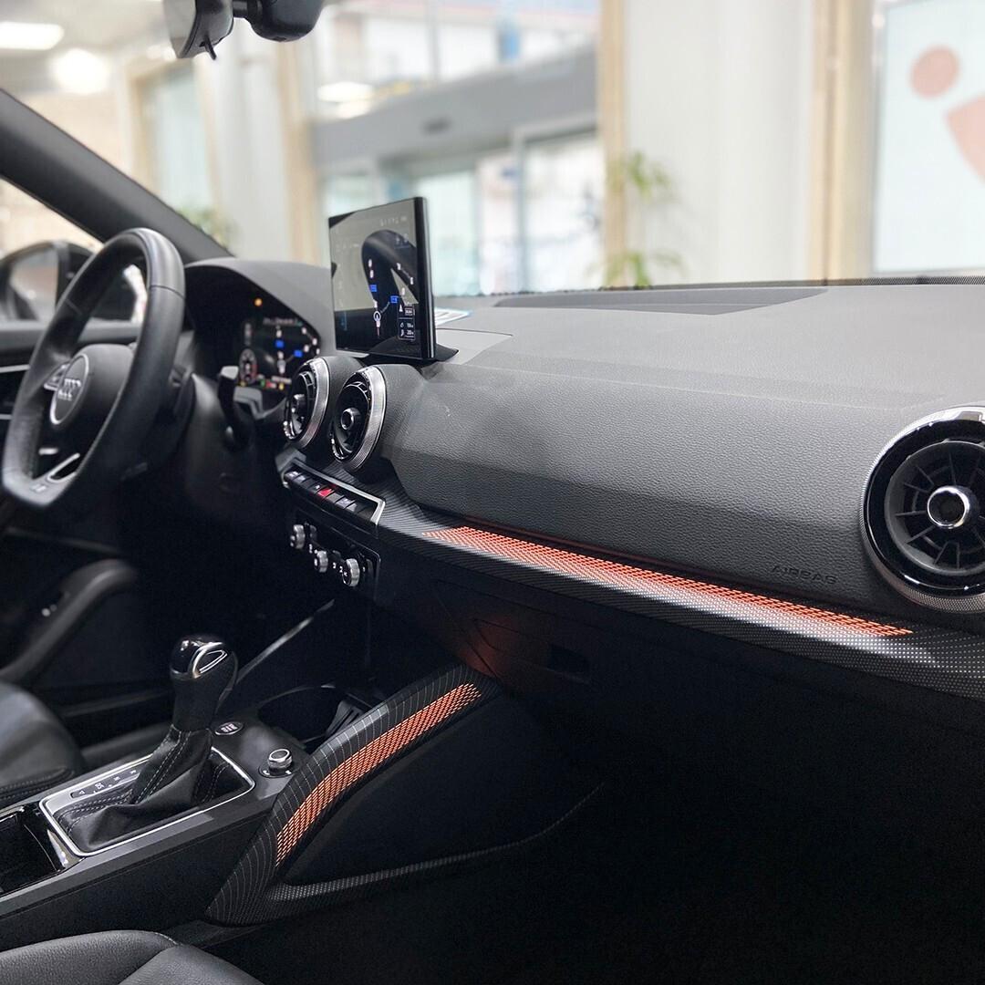 Audi Q2 35 TDI S tronic Identity Black