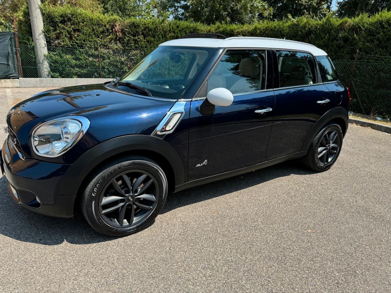 MINI Cooper SD Countryman 2.0 ALL4 - NAV. - TETTO - 12 MESI DI GARANZIA -