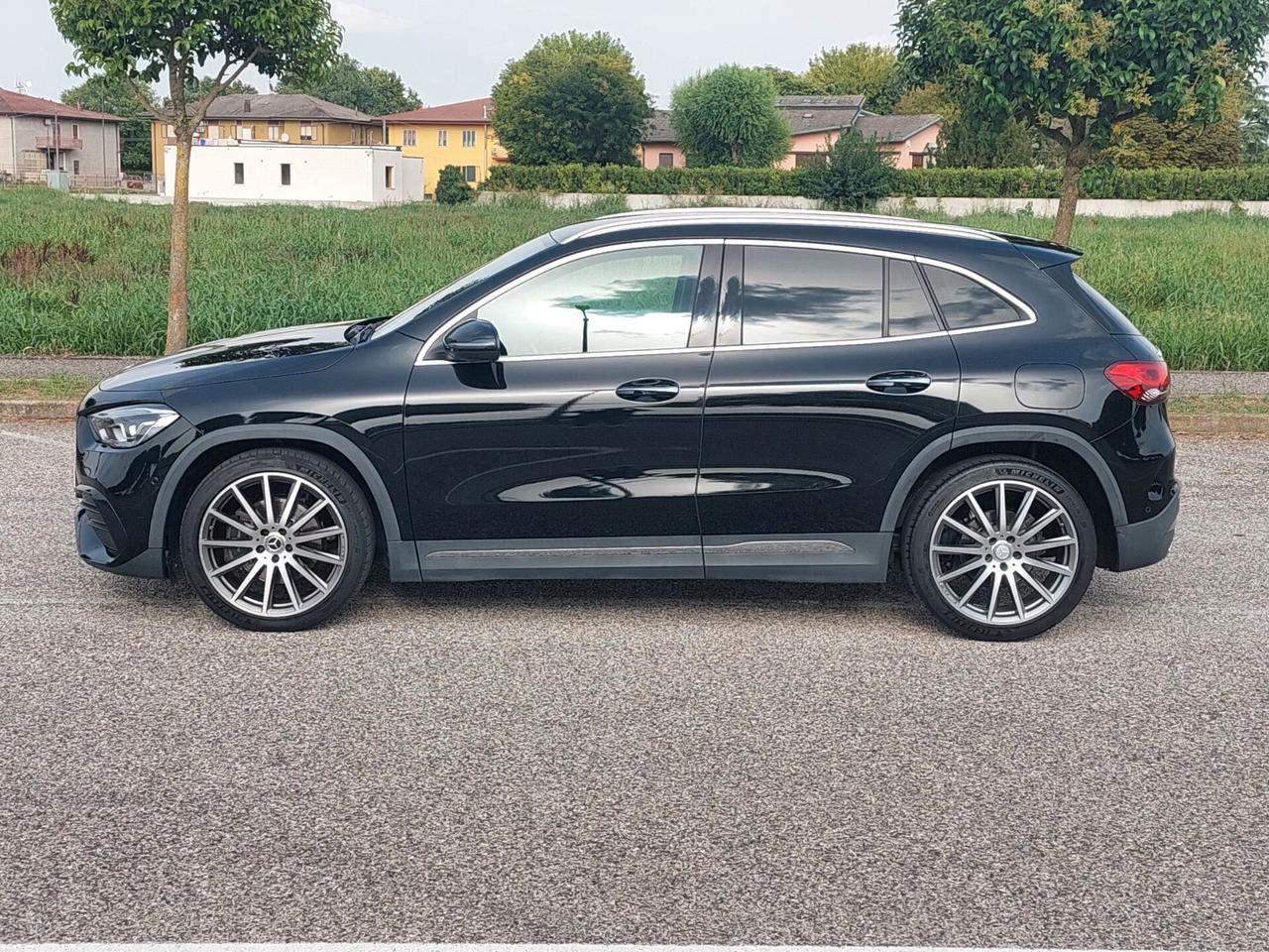 Mercedes-benz GLA 200 d Automatic Premium #MP
