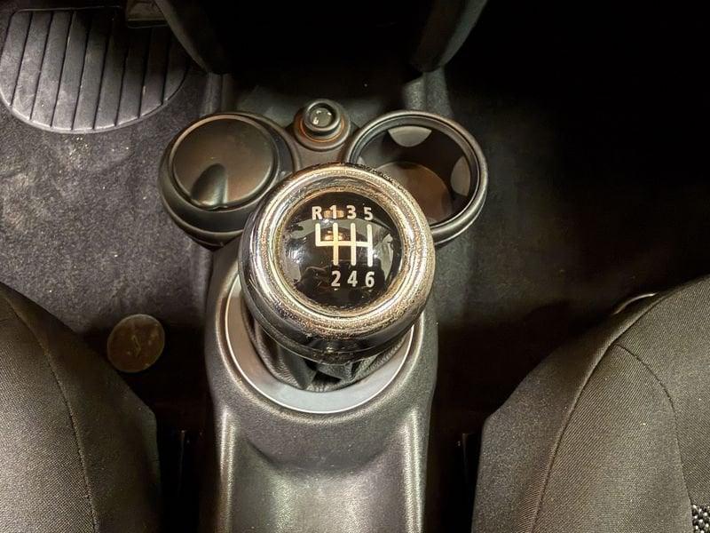 MINI Mini Mini 1.6 16V One (55kW)