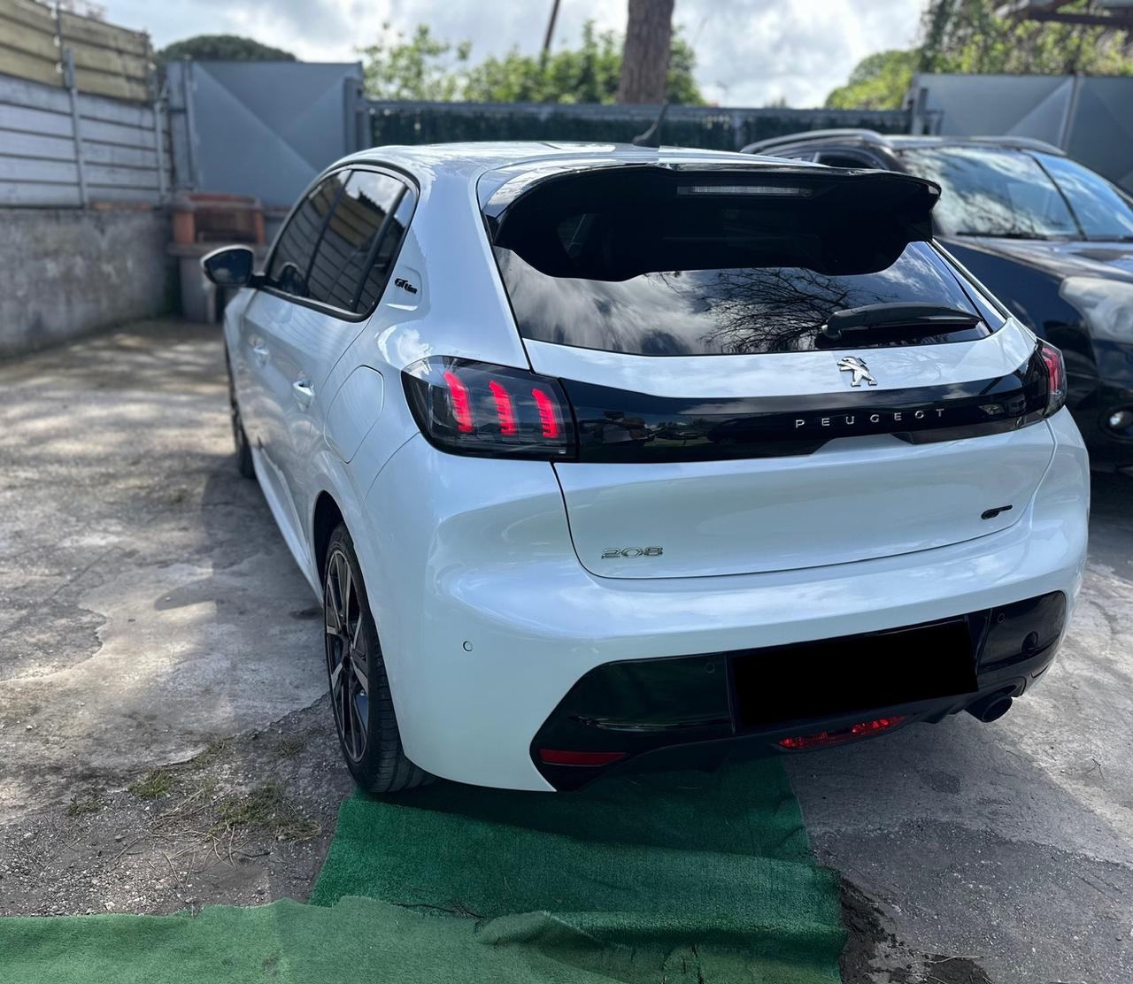 Peugeot 208 PureTech 100 Stop&Start 5 porte GT Line