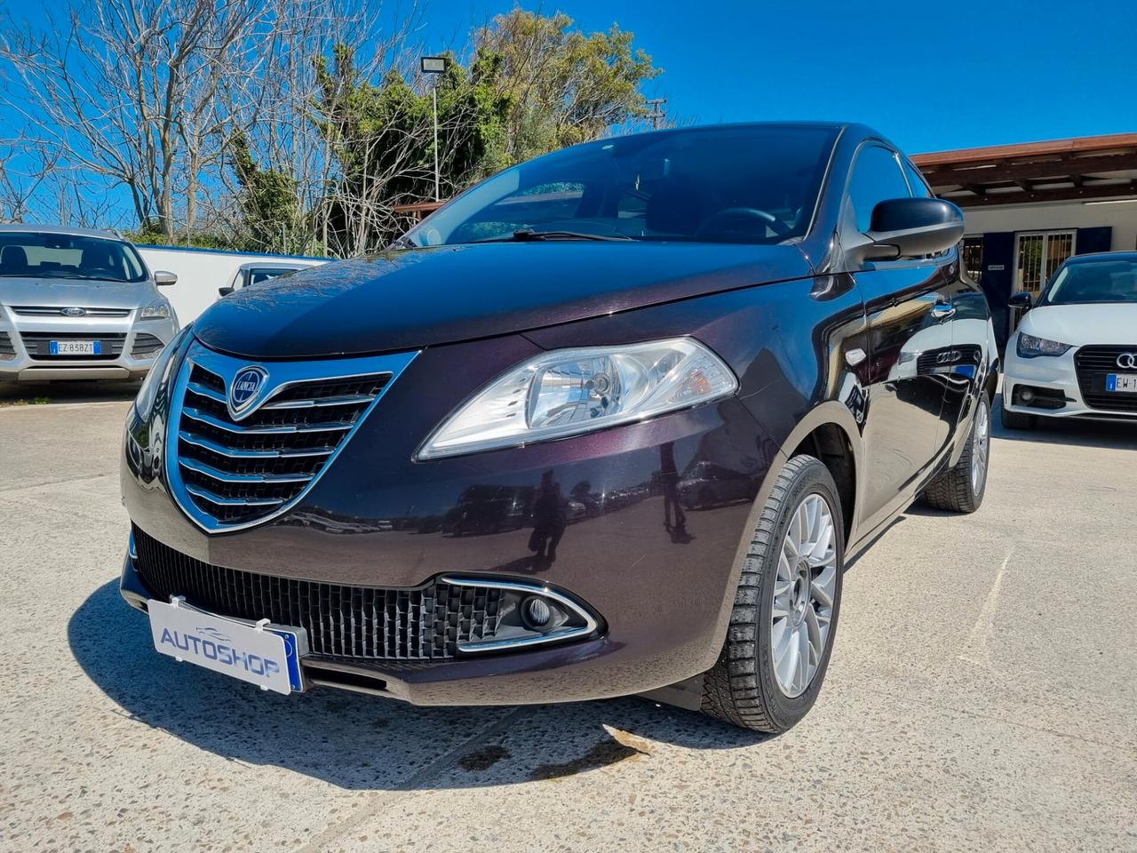 Lancia Ypsilon 1.2 69 CV 5 porte Gold