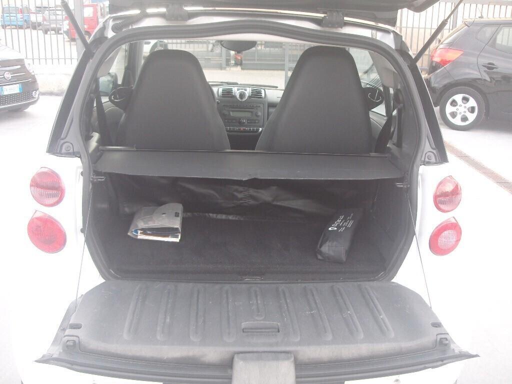 Smart ForTwo 1000 52 kW MHD coupé - 2010