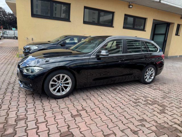 BMW 320 i Touring Business aut.