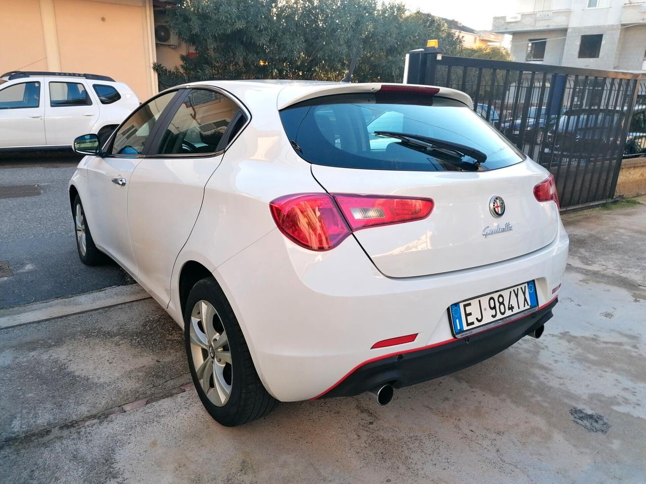Alfa Giulietta 2.0 JTDm 140 CV Progression Navy