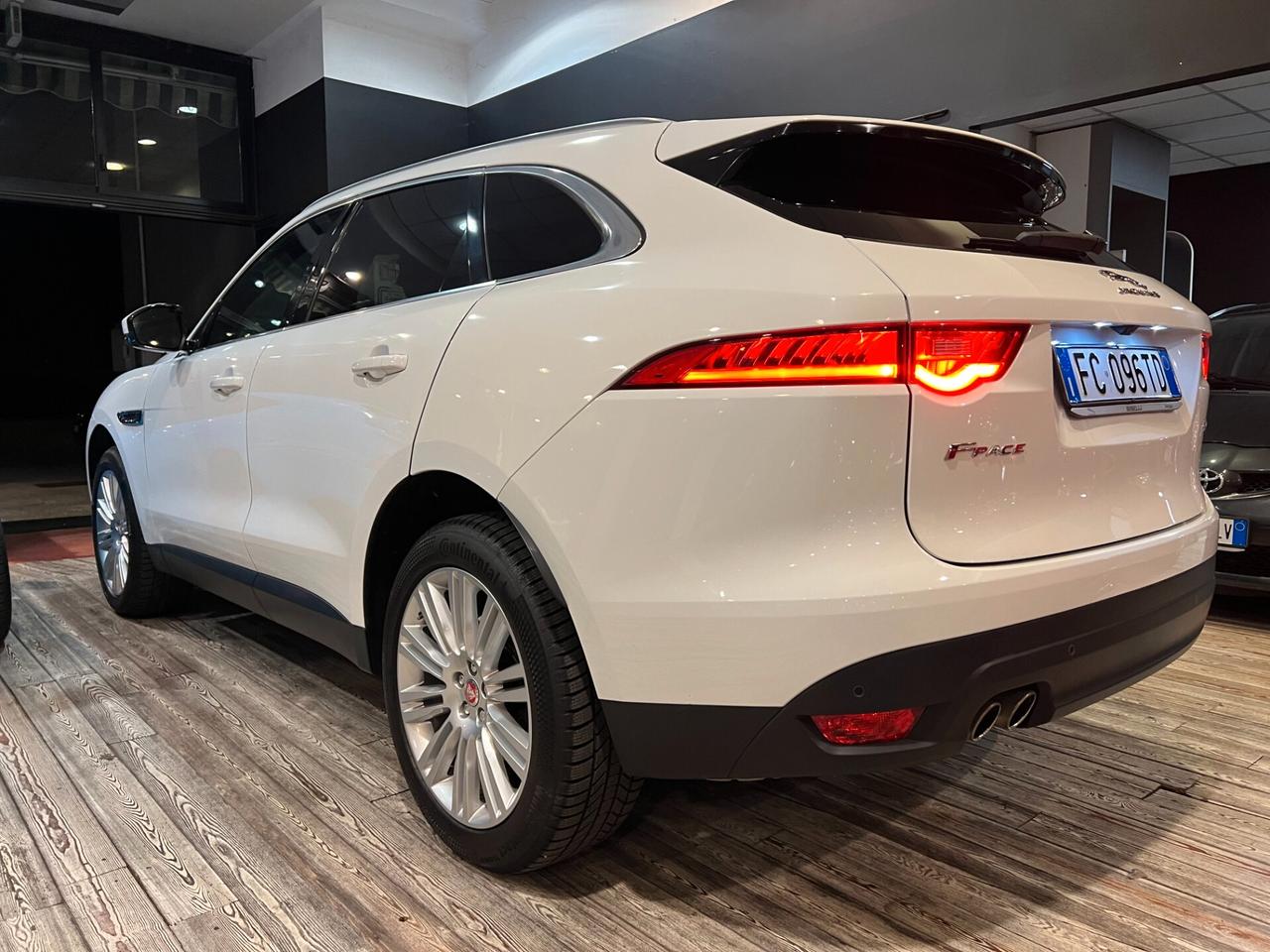 JAGUAR F-PACE 2.0d AWD PORTFOLIO/UNICO PROPRIETARIO