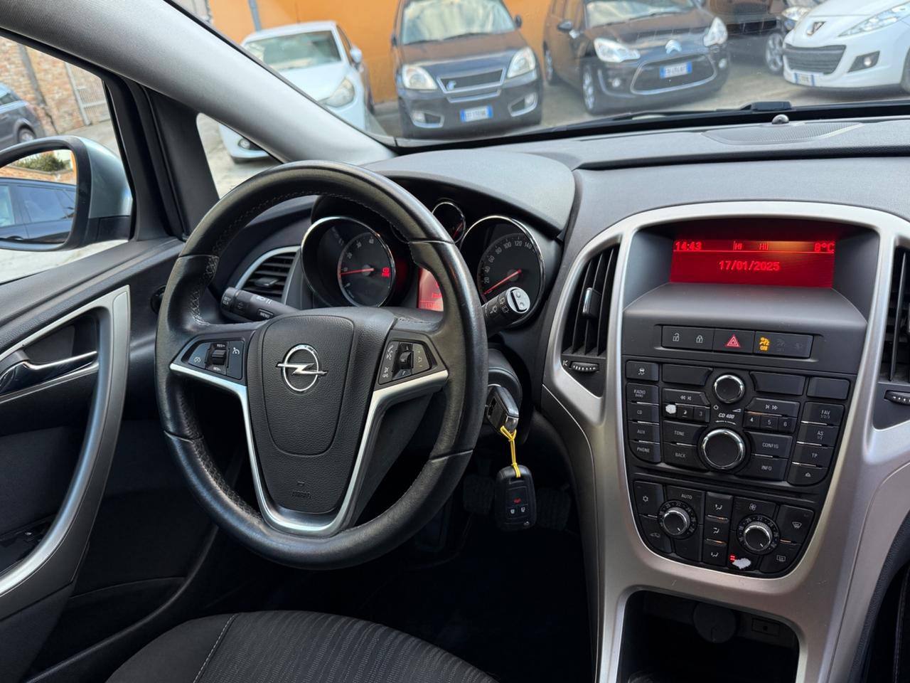 Opel Astra 1.4 100CV 5 porte Cosmo - Neopatentati