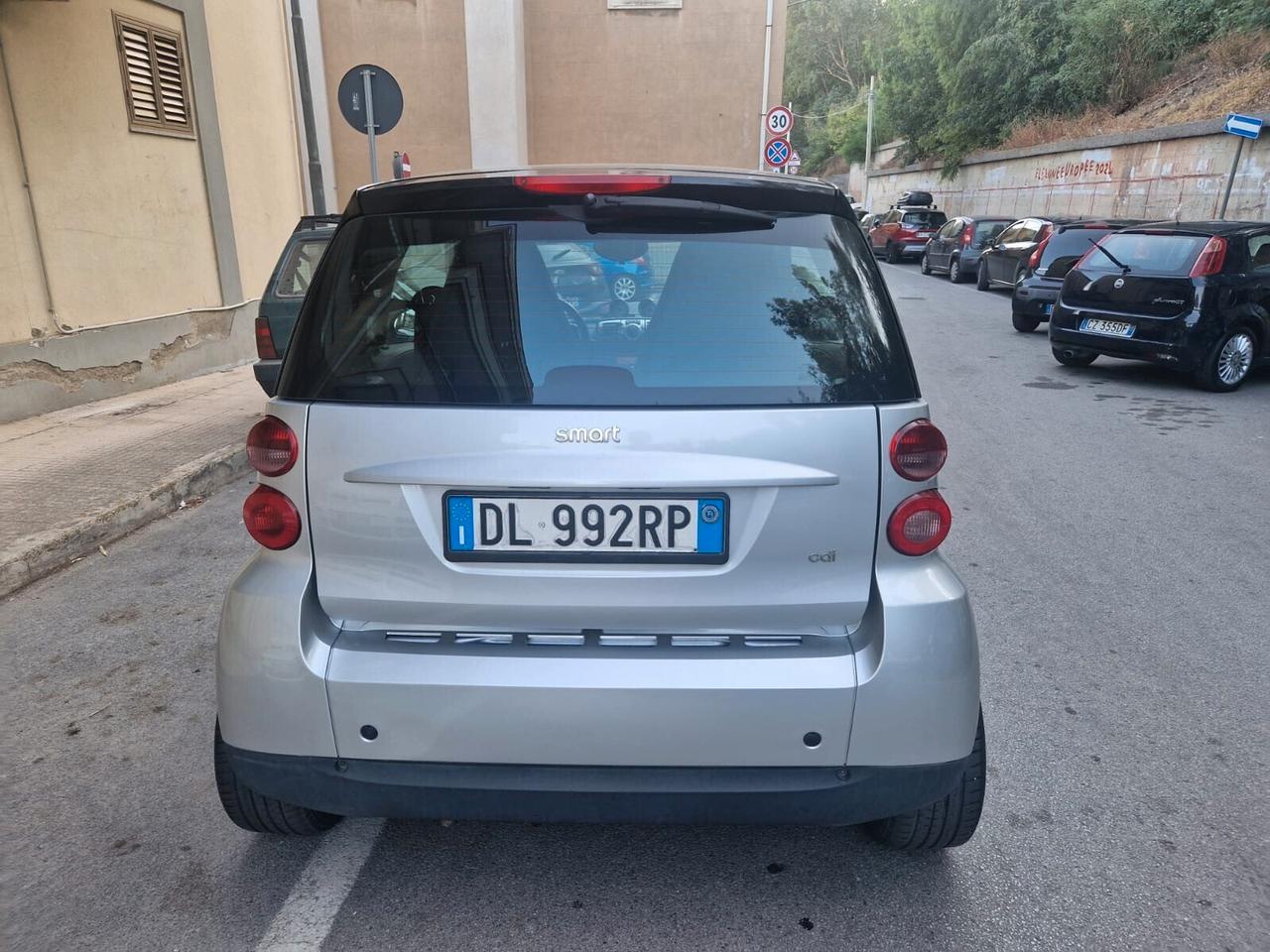 Smart ForTwo 800 33 kW coupé pure cdi