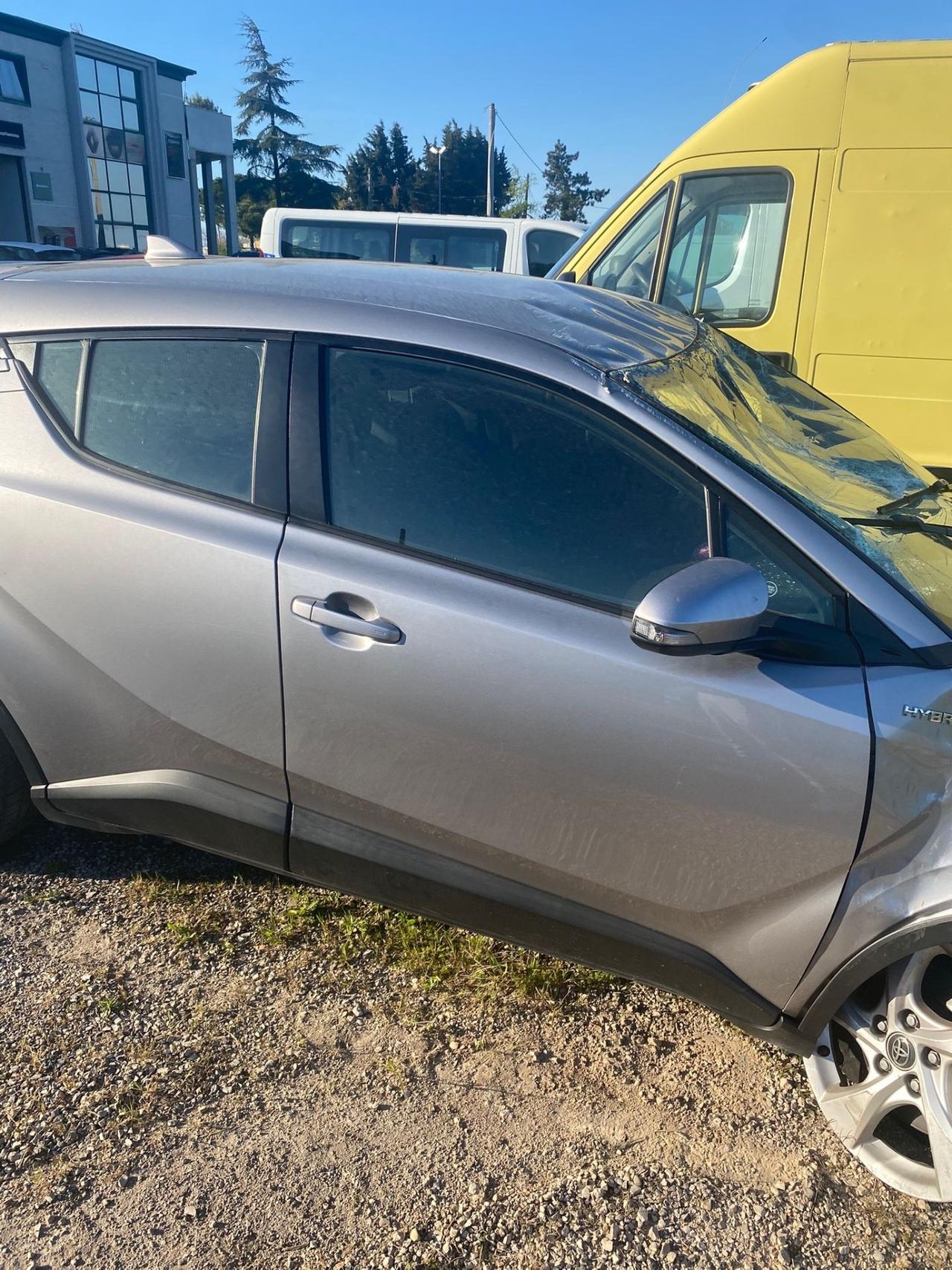 Toyota C-HR 1.8 Hybrid E-CVT Active INCIDENTATA