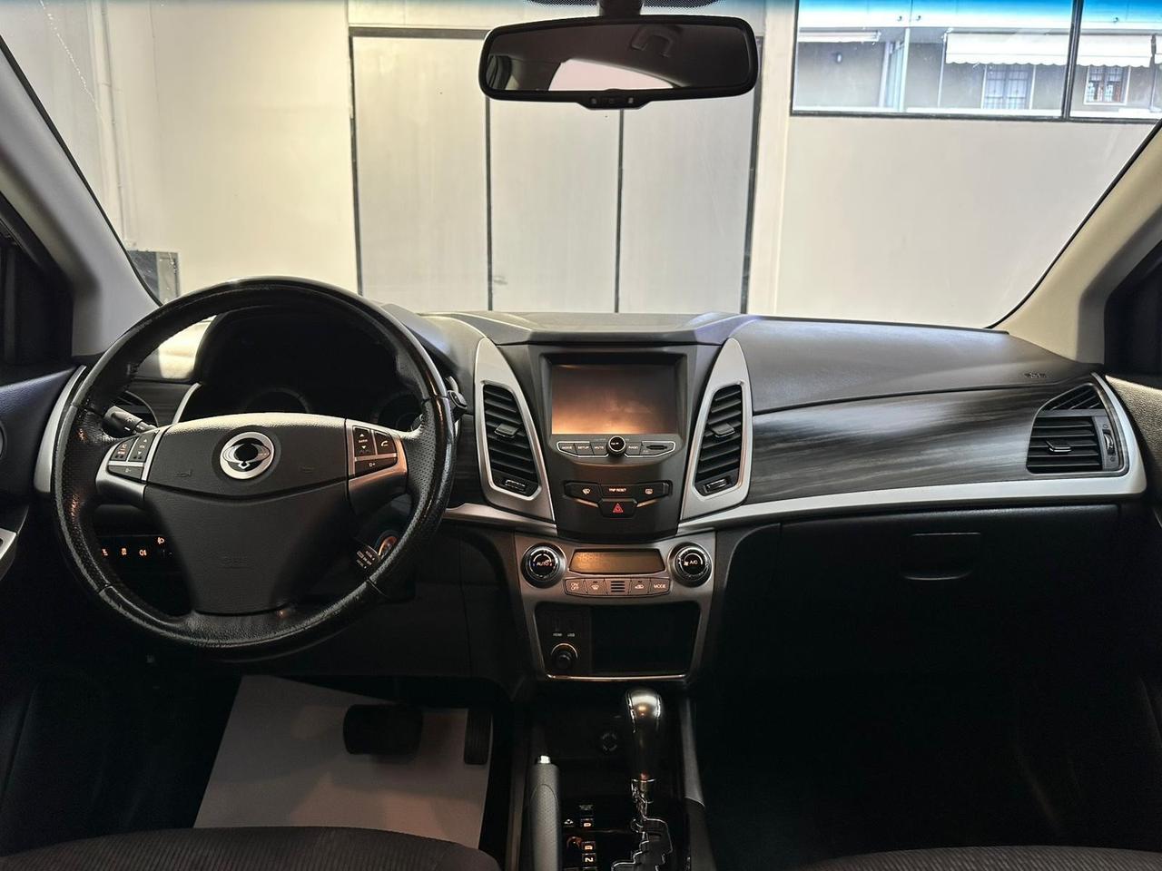 Ssangyong Korando 2.2 Diesel 2WD MT Plus