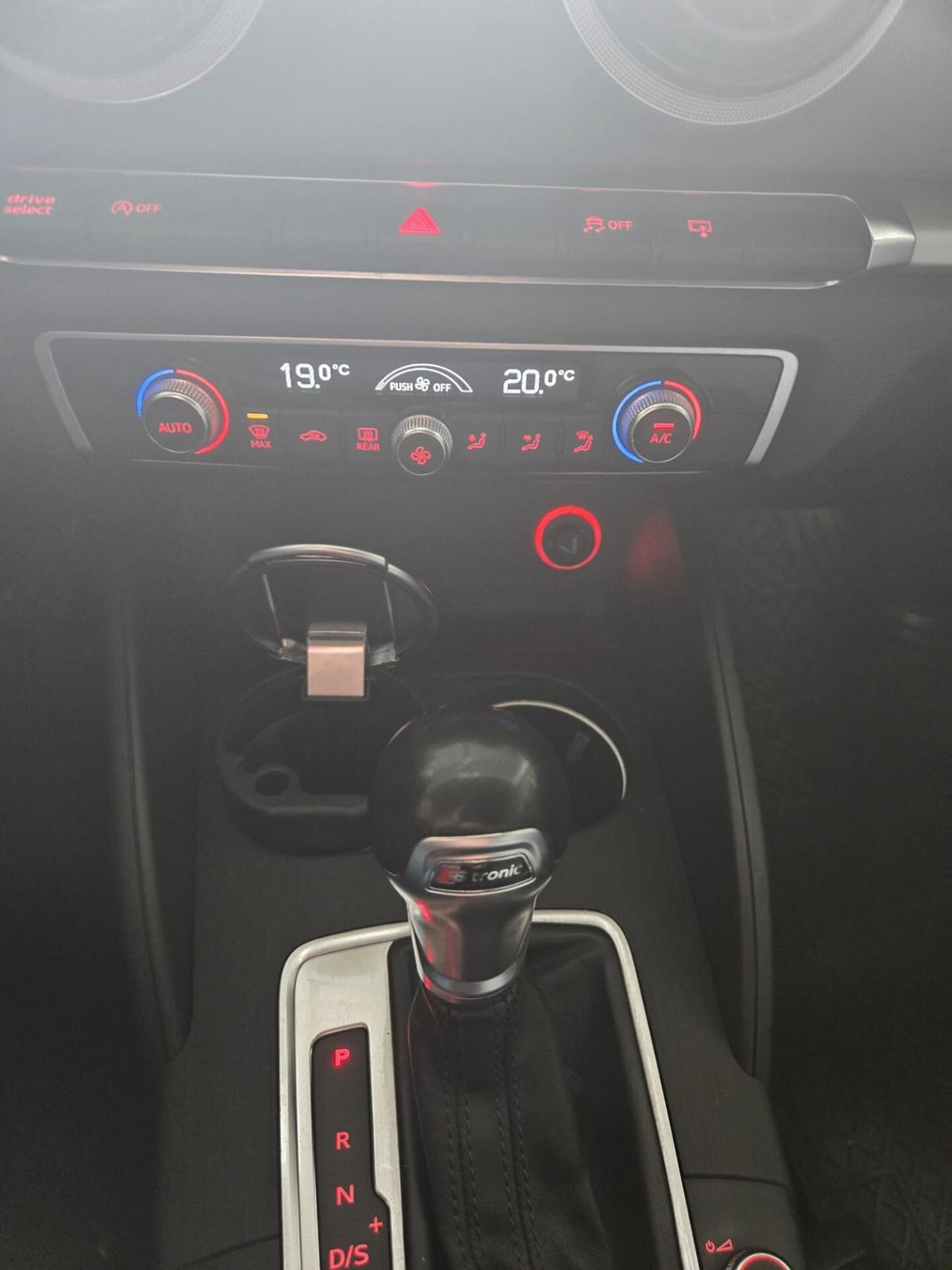 Audi A3 1.6 TDI clean diesel S tronic Admired