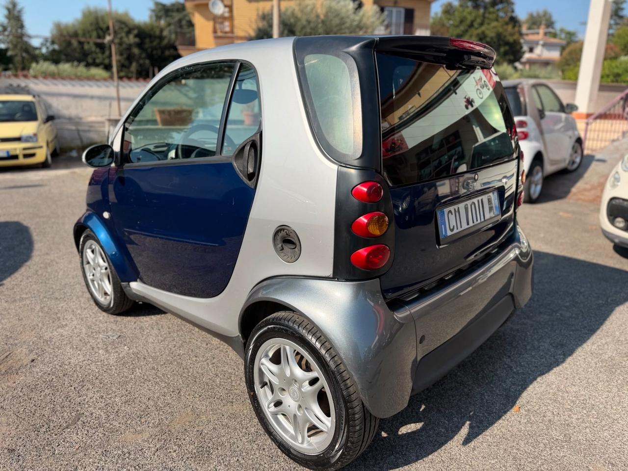 Smart ForTwo 700 coupé pure (45 kW)