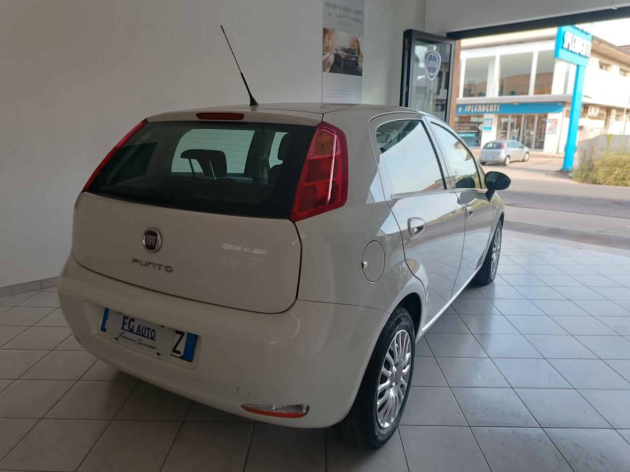 Fiat Punto 1.3 MJT II S&S 95 CV 5 porte Street