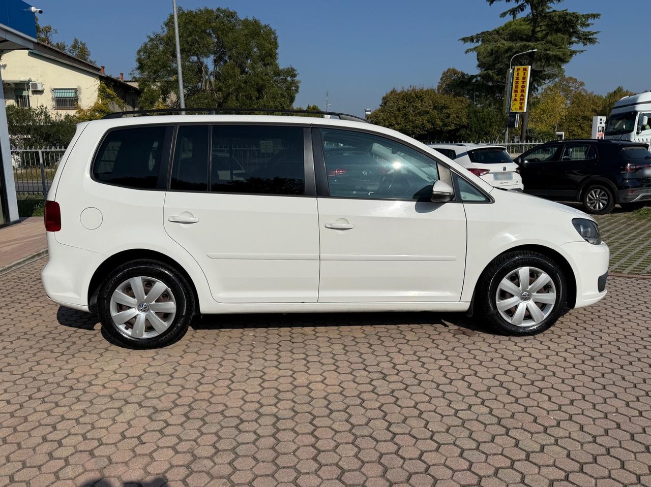 Volkswagen Touran 1.6 TDI Trendline OK NEOPATENTATI