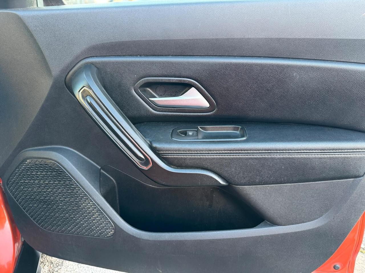 Dacia Duster 1.0 TCe 100 CV ECO-G 4x2 15th Anniversary