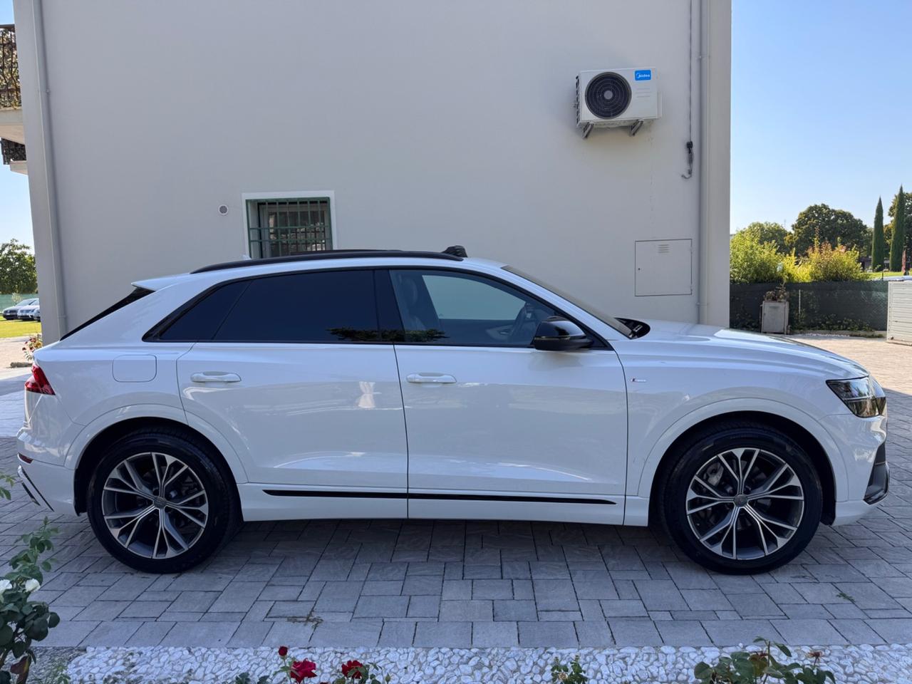 Audi Q8 50 TDI 286 CV quattro tiptronic Sport
