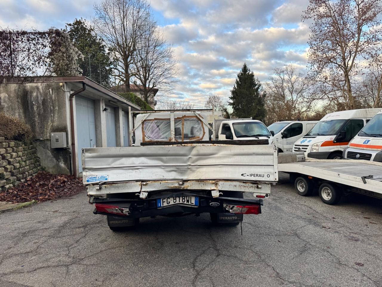 Ford transit incidentato