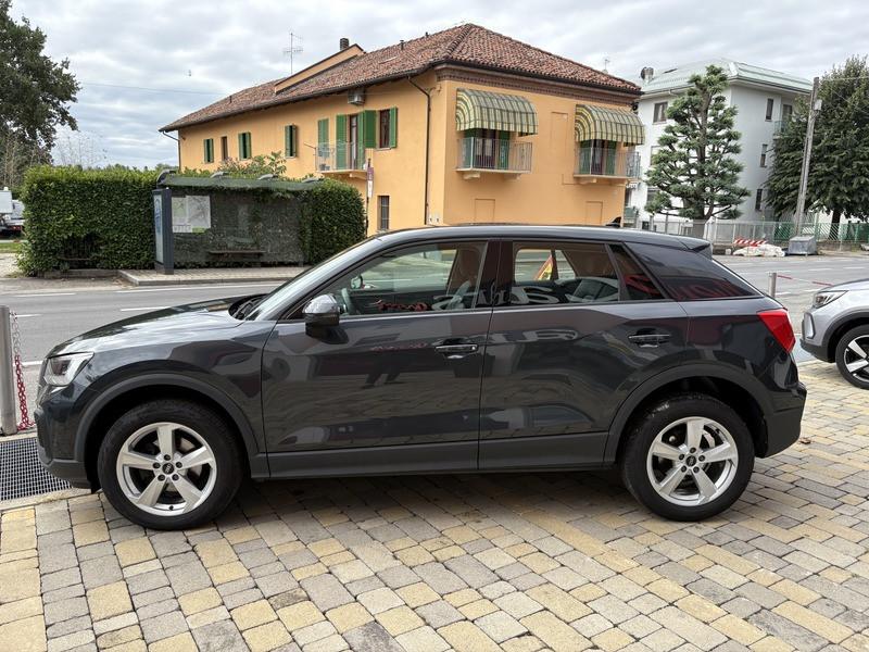 Audi Q2 30 2.0 tdi Business s-tronic LED-NAVI-CAM-PELLE