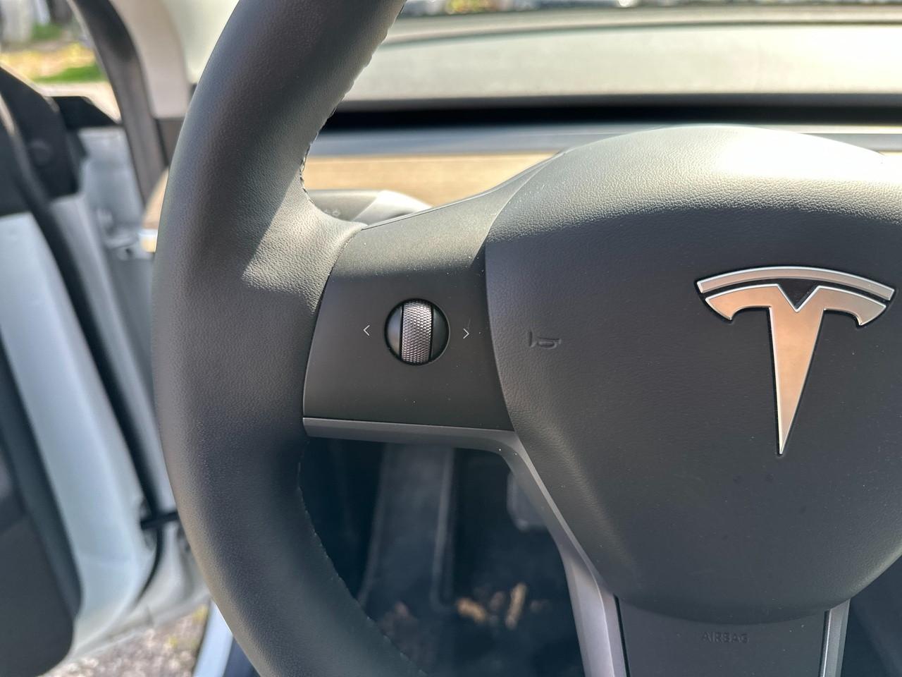 TESLA Model Y 2021 - Model Y Single Motor rwd