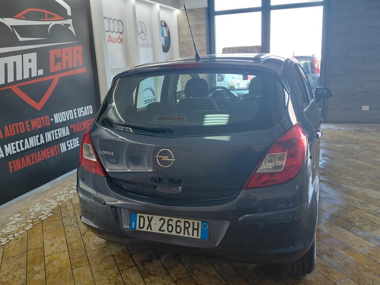 Opel Corsa 1.2 5 porte soli 118000 km