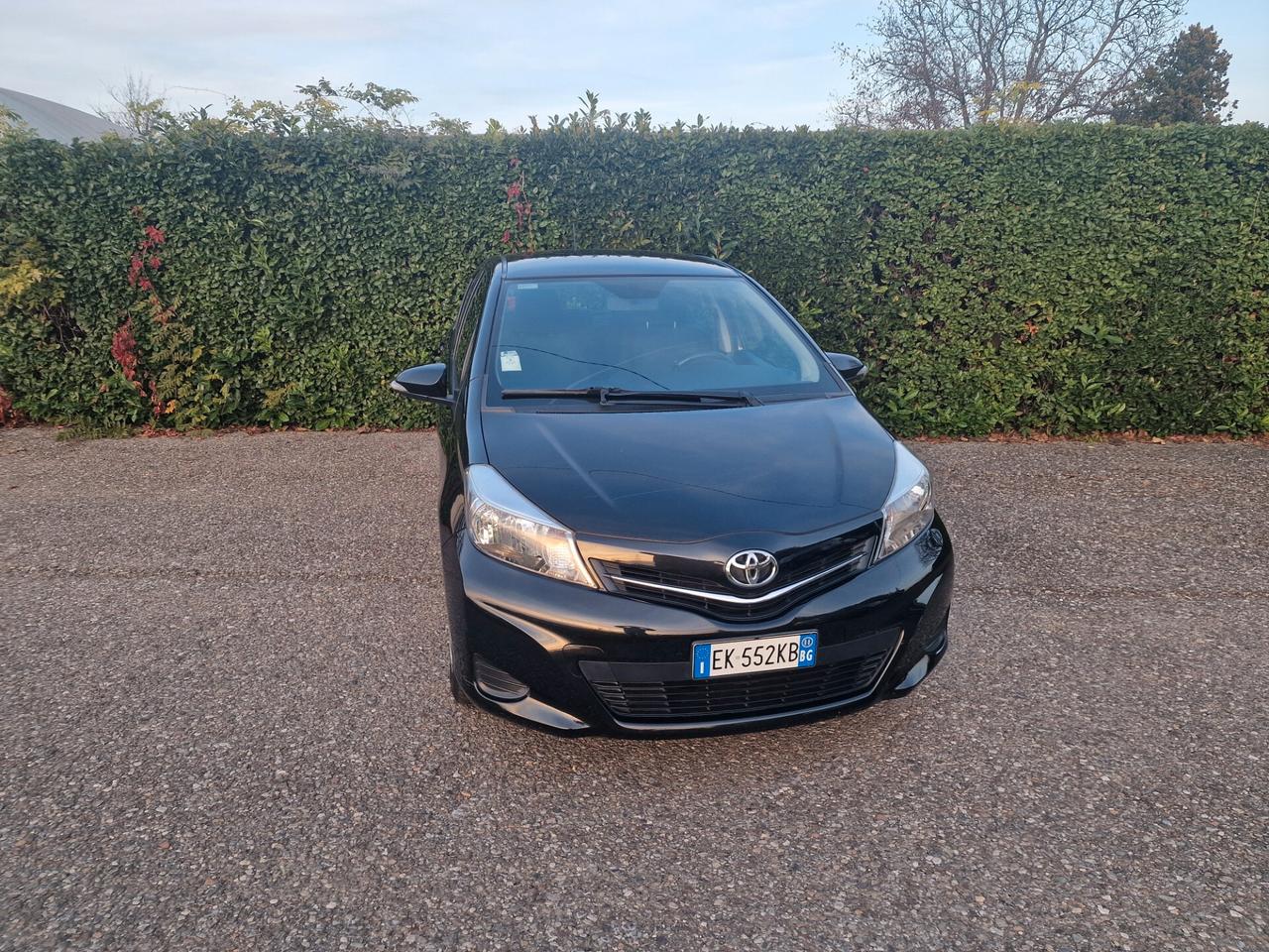 Toyota Yaris 1.0 5p