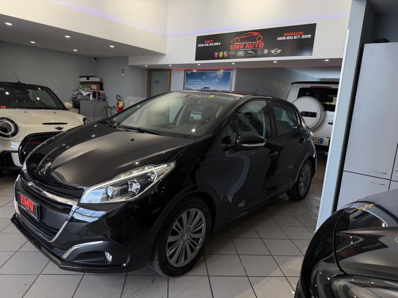 Peugeot 208 PureTech 82 5 porte Allure