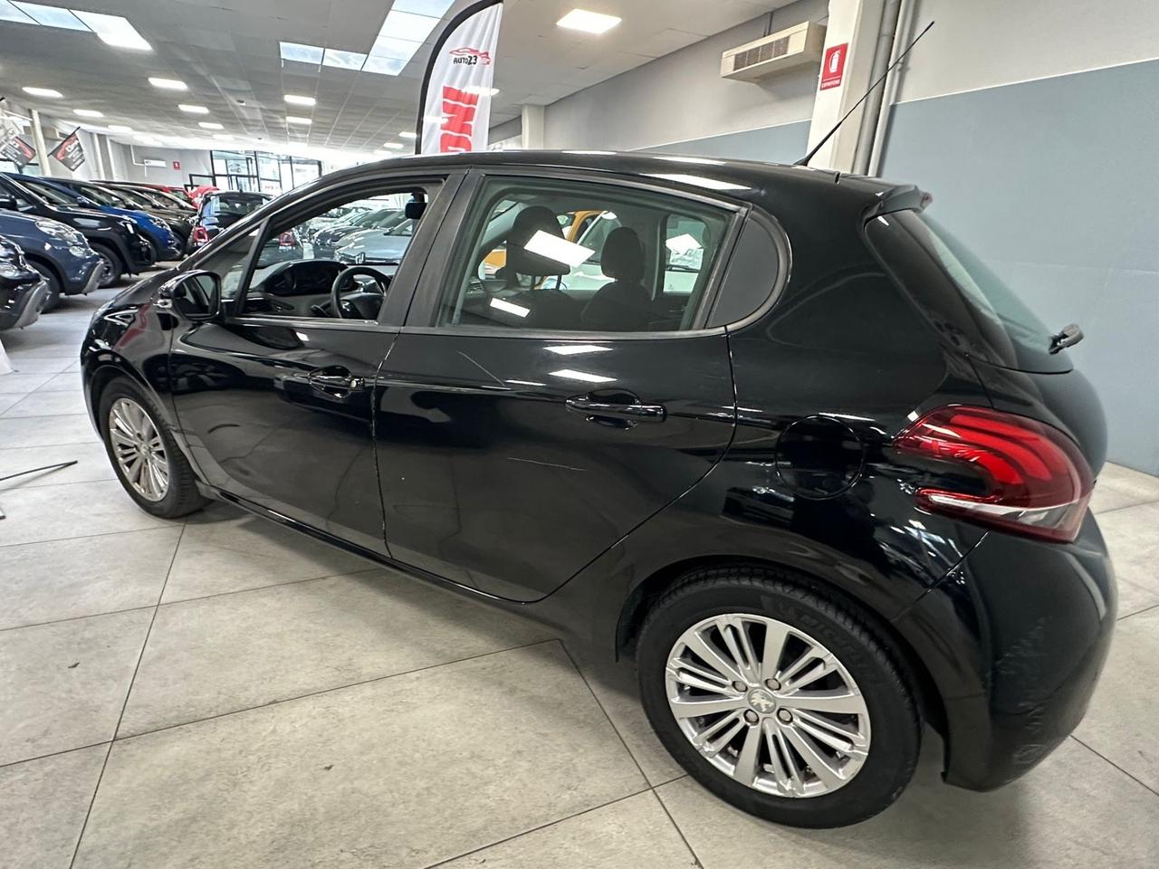Peugeot 208 PureTech 82 5p. GPL Allure Ok Neopatentati