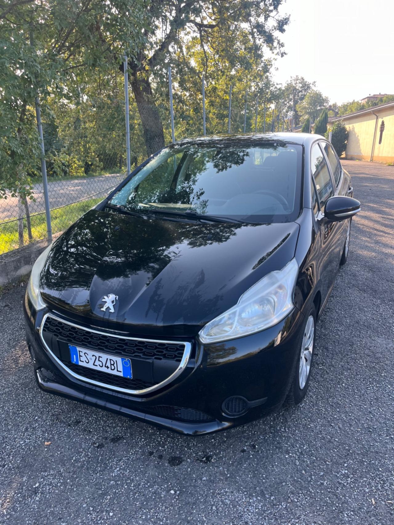Peugeot 208 1.4 HDi 68 CV 5 porte Active