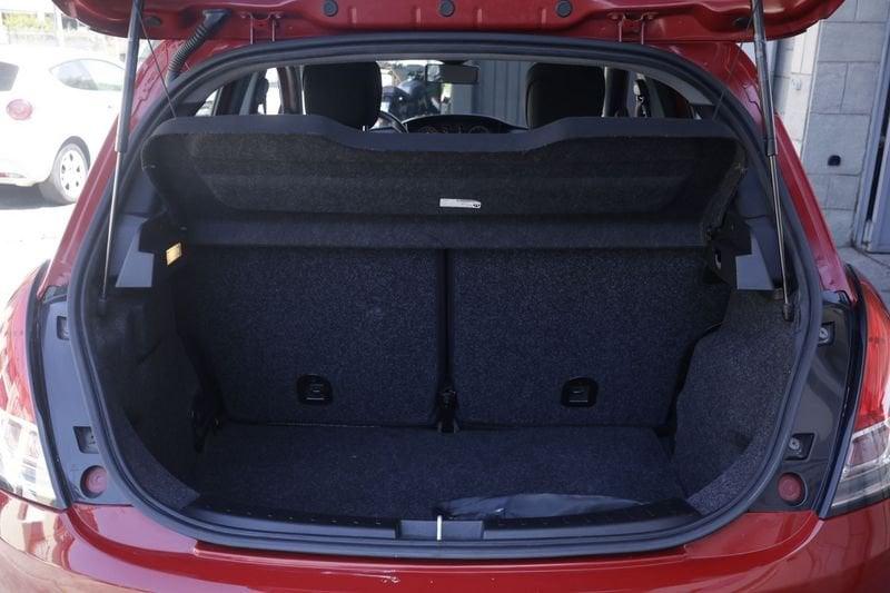 Lancia Ypsilon Lancia Ypsilon 1.0 FireFly 5 porte PROMOZIONE S&S Hybrid Silver Unicoproprietario