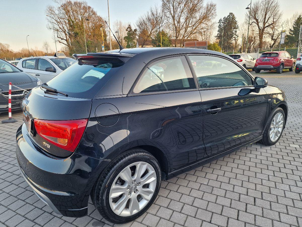 AUDI - A1 - 1.2 TFSI Attraction SLINE NEOPAT
