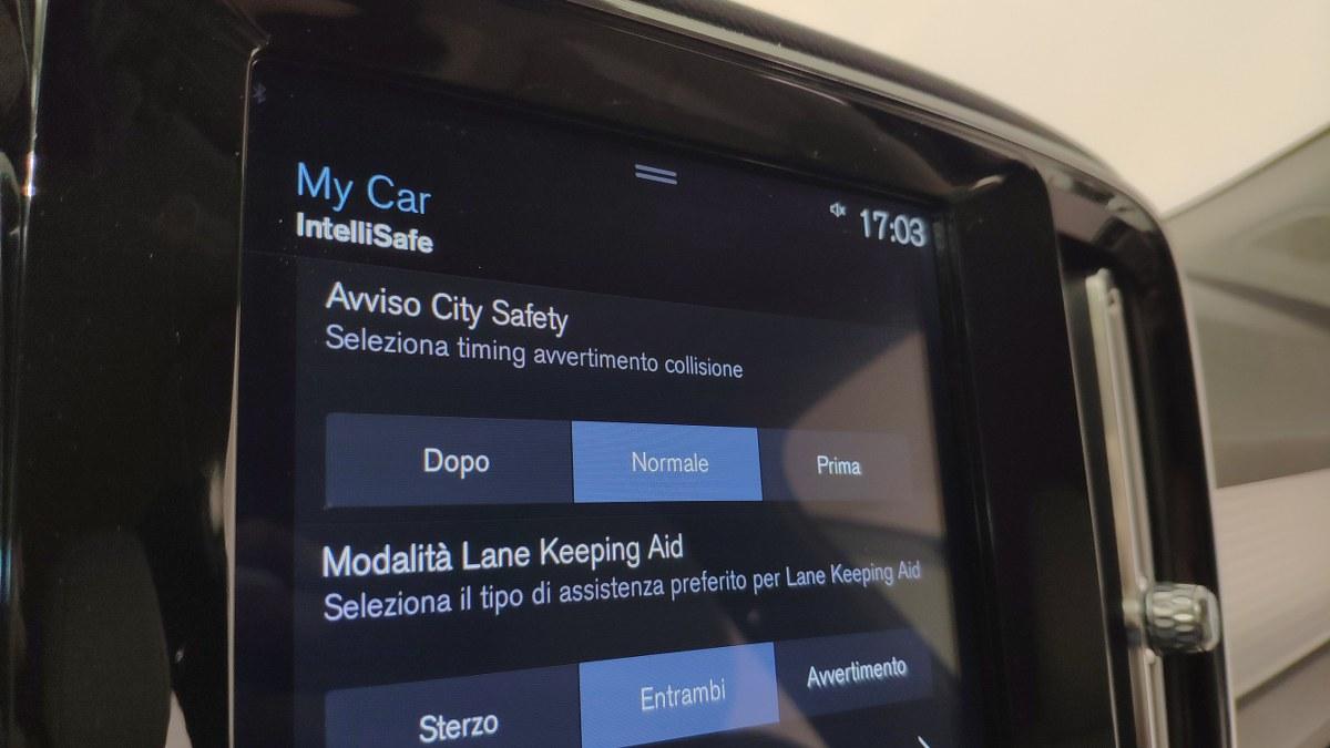 VOLVO Xc40 T3 Geartronic Business Plus