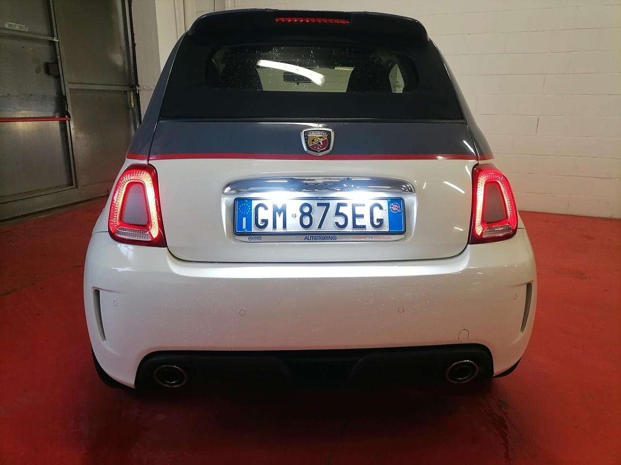 Abarth 500 C 1.4 Turbo T-Jet MTA Bicolore Cabriolet