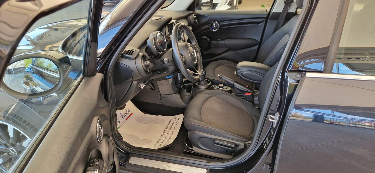 Mini 1.5 Cooper 5 porte ** Navi - Full Led **