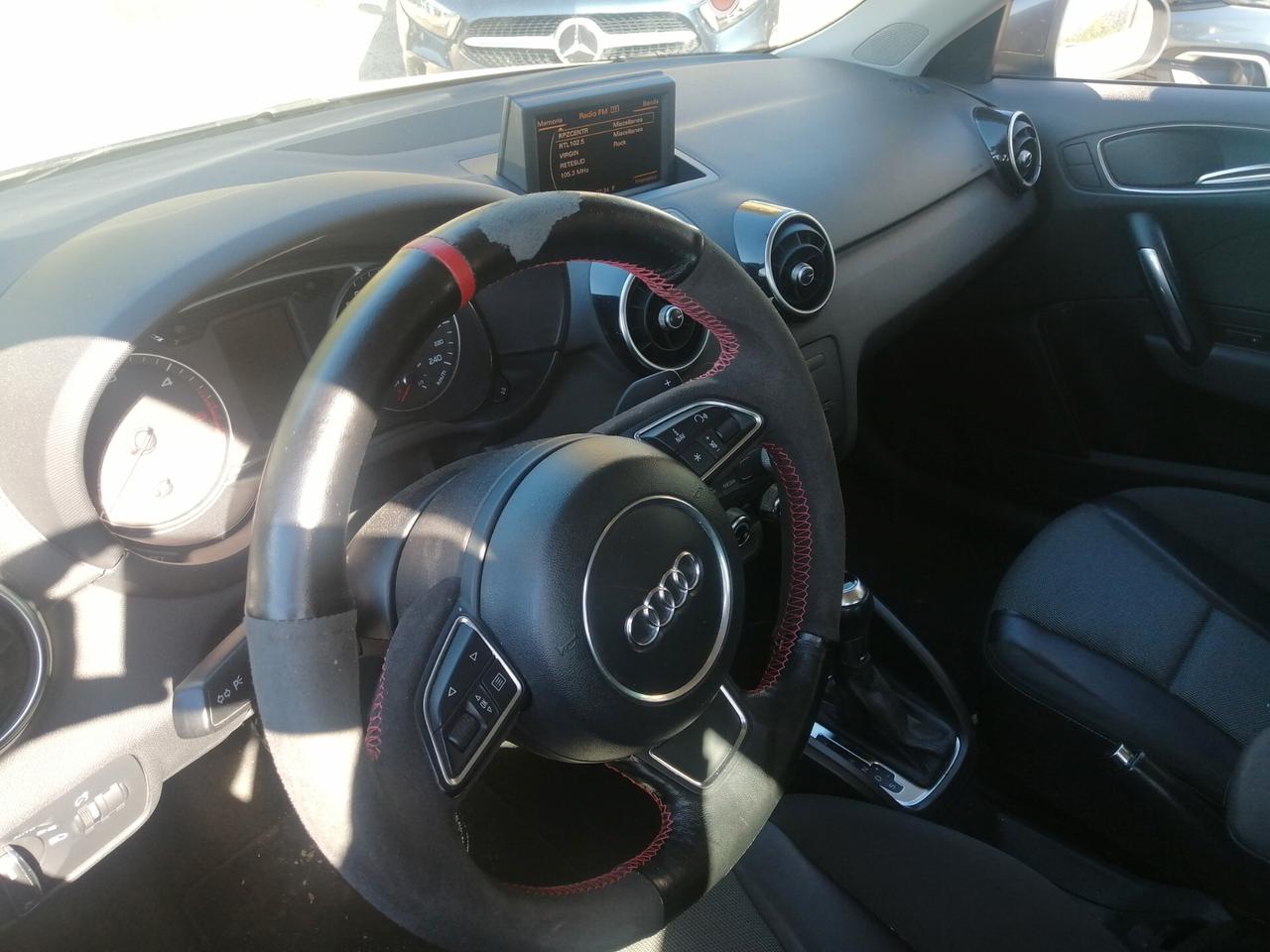 Audi A1 1.6 TDI S tronic S LINE.