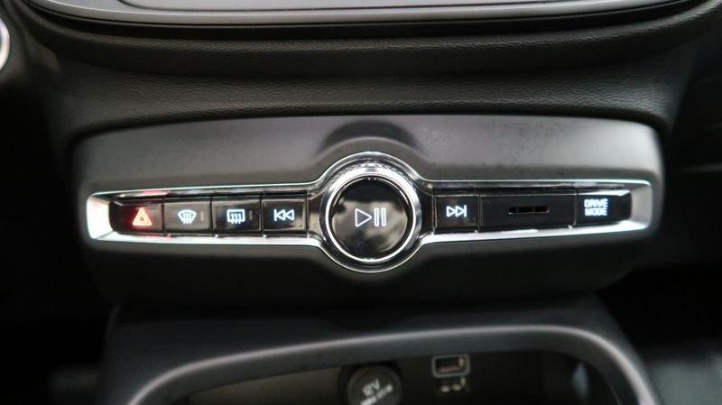 Volvo XC40 Recharge T4 Recharge Plug-in auto Essential