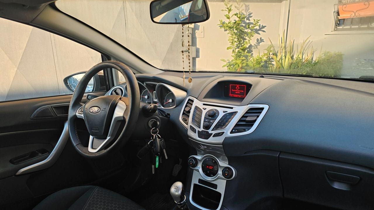 Ford Fiesta 1.2 82CV 3 porte Titanium