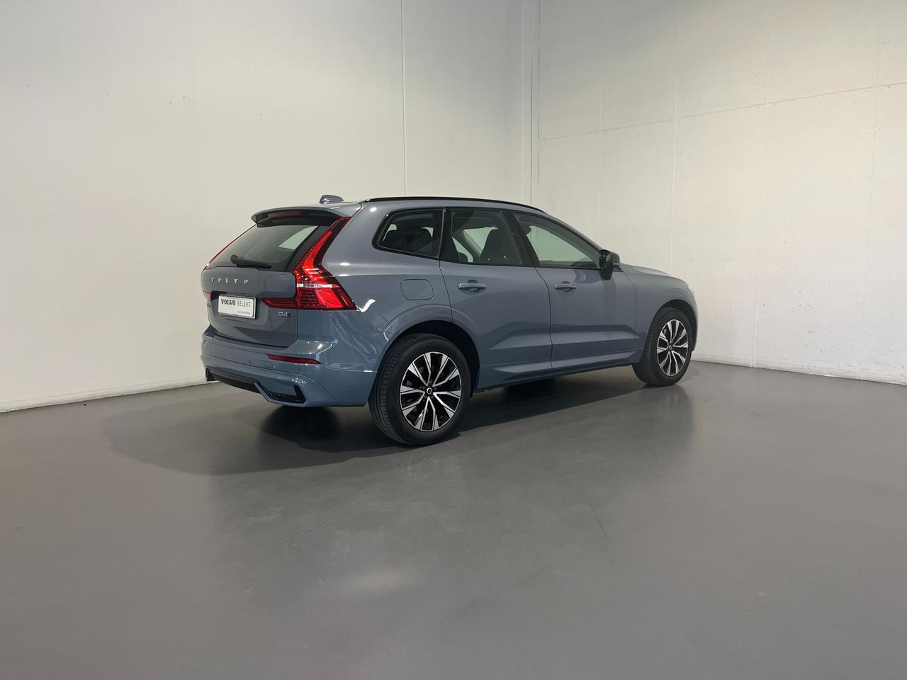 VOLVO XC60 B4 D PLUS DARK AWD AUTO
