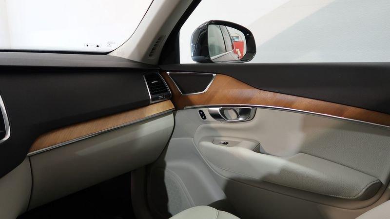 Volvo XC90 Plug-In Hybrid T8 AWD Plug-in 7p R. Inscr. Expr.